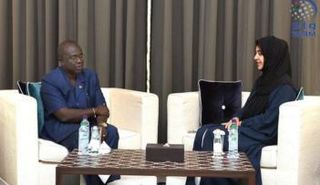 ريم بنت إبراهيم الهاشمي خلال استقبالها وزير خارجية غينيا بيساو