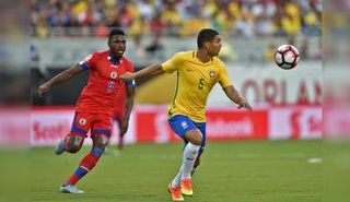 كاسيميرو بقميص المنتخب البرازيلي