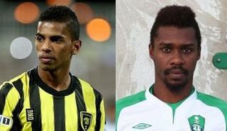 محمد أمان لاعب فريق نادي الأهلي وأحمد عسيري لاعب اتحاد جدة