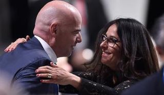 إنفانتينو وزوجته