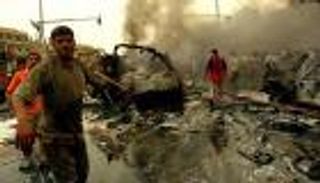 60 قتيلا بتفجير شاحنة جنوبي بغداد وداعش يتبنّى