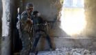 51 قتيلا مدنيا في قصف على مدينة حلب وريفها الغربي