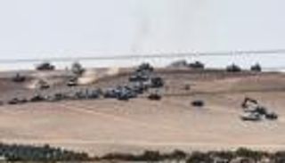 بالصور.. دبابات تركية تدخل سوريا بتنسيق أمريكي.. وداعش يرد بـ