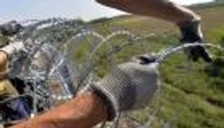 إجراءات جديدة لمراقبة الحدود والسيطرة على الأسلحة في أوروبا