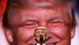 ترامب بعد قبول ترشيحه رسميا: إرث كلينتون الموت والإرهاب