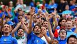 جماهير إيطاليا تواجه خطر السجن في بلجيكا