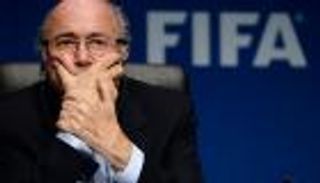 بلاتر يكشف طريقة التلاعب في قرعة دوري الأبطال