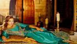 السلطانة "هويام" تدخل قائمة أجمل 10 نساء بالعالم