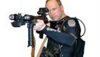 سفاح النرويج.. قتل 77 ويشكو من "المعاملة غير الإنسانية"