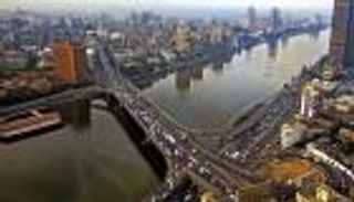 تفاقم الدين العام يحاصر جهود مصر للخروج من كبوتها الاقتصادية