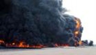 مقتل وإصابة 10 جنود يمنيين في تفجير انتحاري بعدن