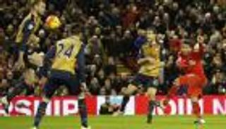 فيديو .. ليفربول ينتزع تعادلًا قاتلًا أمام أرسنال في قمة مثيرة