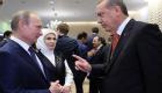 استفزاز متبادل وتوتر متصاعد.. تركيا تستدعي سفير روسيا إثر "التلويح بقذيفة"