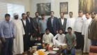 منظمو ملتقى عيال زايد يزورون مرضى الإمارات بمستشفيات هيوستن
