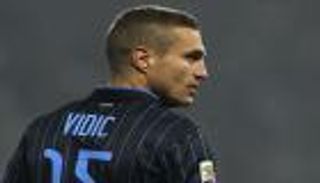 انتر يستعد لفسخ عقد فيديتش