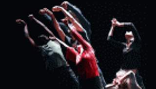 بيروت لن تتوقف عن الرقص