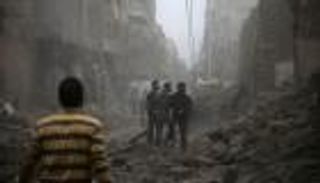 جيش "الأسد" يتراجع في حماة رغم الدعم الجوي الروسي