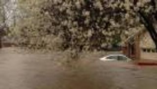 عواصف رعدية عاتية وتحذيرات من فيضانات في ولايات جنوب أمريكا