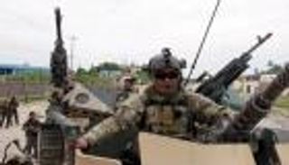 القوات الأفغانية تواصل التصدي لعناصر طالبان في