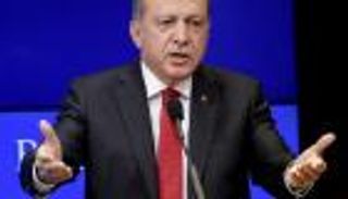 سويسرا ترفض طلبا تركيا بإزالة صورا تنتقد أردوغان