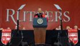 أوباما منتقدا ترامب: الجهل ليس فضيلة.. وعزل المسلمين يتعارض مع قيمنا