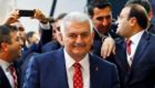 حليف أردوغان يتولى رئاسة الحكومة ويتعهد بسلطات أكبر للرئاسة