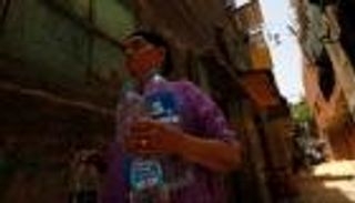 رئيس جهاز الإحصاء: السكان حاليا في مصر 