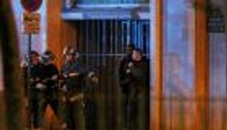 اعتقال جزائري يشتبه في تعاونه مع مدبر هجمات باريس