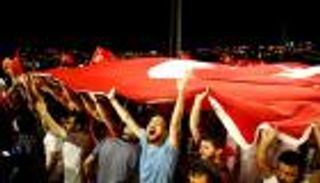 تركيا.. احتجاز الموقوفين 30 يوما وغلق أكثر من 1000 مدرسة