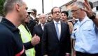 هولاند بعد هجوم الكنيسة: عازمون على هزيمة الإرهاب