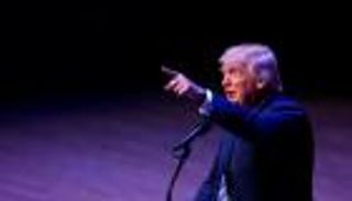 مسؤولون أمريكيون سابقون: تعليقات ترامب حول روسيا 