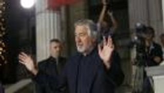 بالفيديو.. روبرت دي نيرو: ترامب مجنون لا يصلح رئيسا