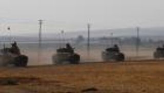 معركة جرابلس.. تركيا تدفع بـ20 دبابة والأكراد يتراجعون