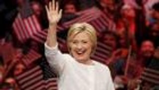 هيلاري كلينتون.. الأكثر فوزا بلقب 