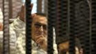 المصالحة مع رموز مبارك: مكسب اقتصادي وجدل قانوني وترقب سياسي 