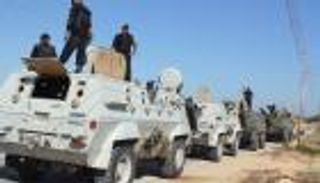 استشهاد ضابط شرطة مصري وإصابة جنديين في انفجار بسيناء