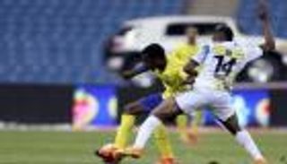 بالفيديو.. هدفان غير شرعيين في فوز النصر على التعاون