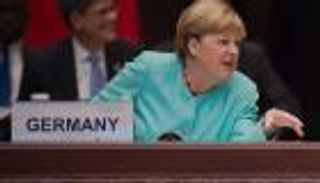 "نهاية عصر ميركل".. اليمين الألماني يصعد فوق رقاب اللاجئين