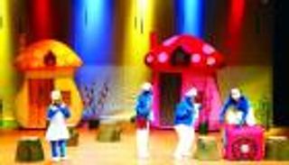 «البطاريق تغني» و«عودة السنافر» تشارك في «مسرح الطفل» بالإمارات