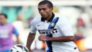 روما يتعاقد مع مدافع إنتر