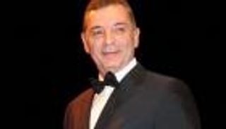 محمود حميدة رئيساً شرفياً لمهرجان القاهرة السينمائي خلفاً لنور الشريف 