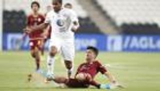 تعادل الوحدة والجزيرة في مباراة البطاقات الحمراء