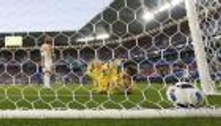 دل بوسكي يدافع عن دي خيا وراموس بعد مباراة كرواتيا