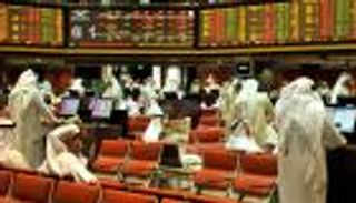 سوق الأسهم السعودية تلحق بأسواق المنطقة وتغلق باللون الأحمر