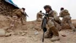 القوات العراقية تبدأ عملية استعادة بلدة جنوب الموصل من داعش