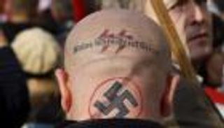 النازيون الجدد يهزمون داعش في معركة "الأكثر متابعة" على "تويتر"