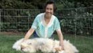 مسنة أمريكية تكرّس حياتها للأرانب!!