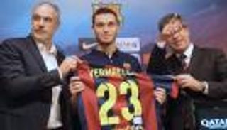 برشلونة يعاني من إدمان التعاقد مع لاعبين "عواجيز"