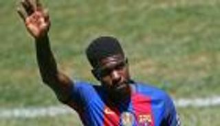 برشلونة يقدم لاعبه الجديد أومتيتي في أجواء حزينة