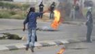 يوم دامٍ بفلسطين .. وعباس يُحذِّر من صراع ديني